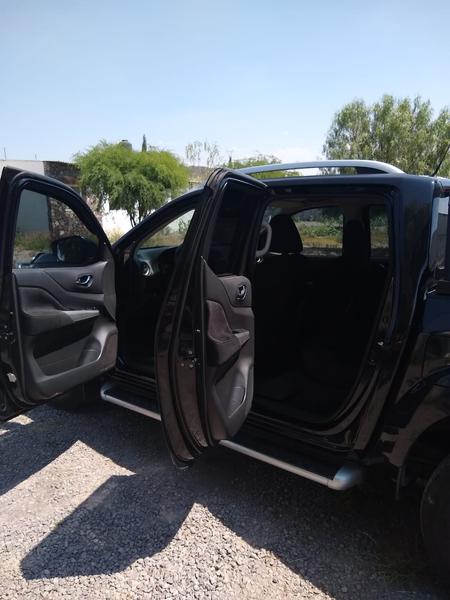 Nissan Np300 frontier • 2018 • 40,000 km 4