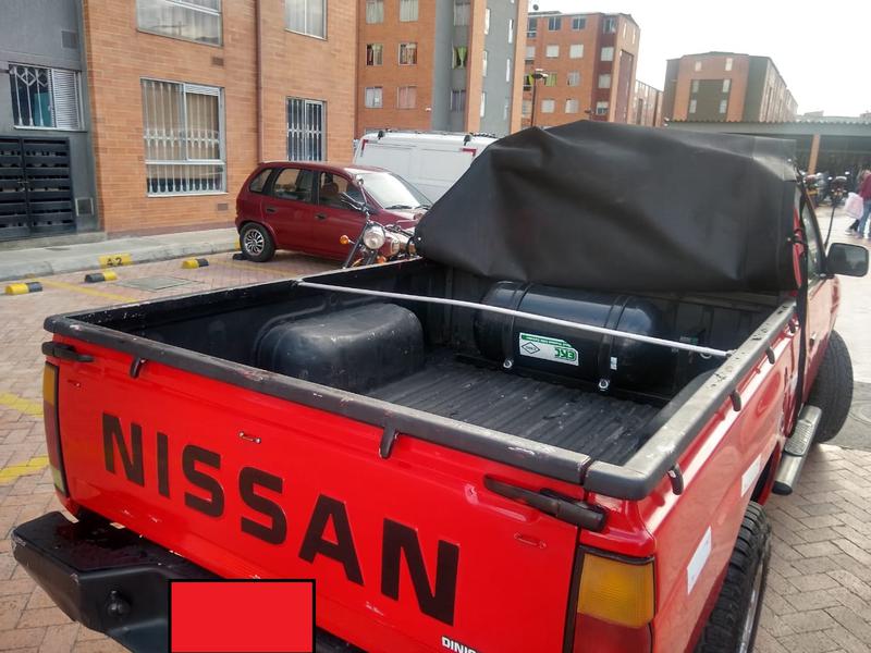 Nissan Np300 • 1995 • 342,000 km 2