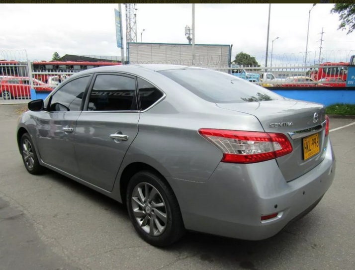 Nissan Sentra • 2014 • 63,000 km 3