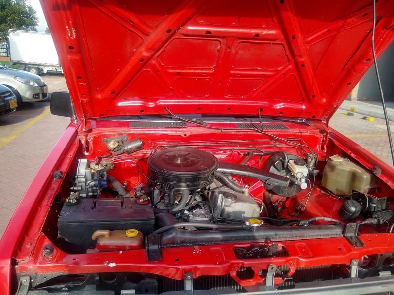 Nissan Np300 • 1995 • 342,000 km 1
