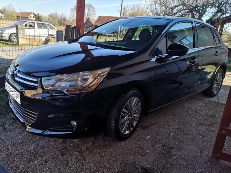 Citroën C4 • 2011 • 200,000 km 1