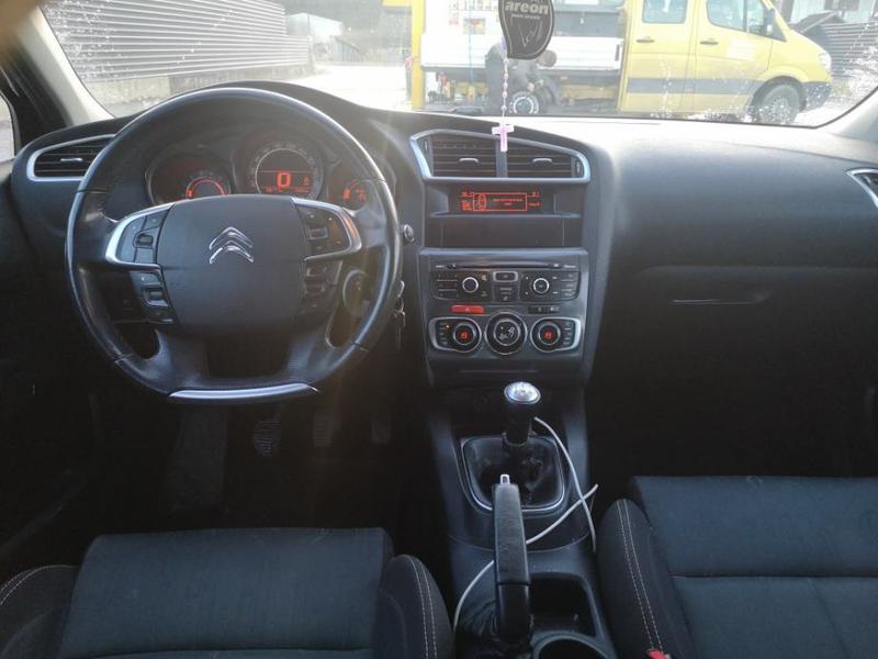 Citroën C4 • 2011 • 200,000 km 4