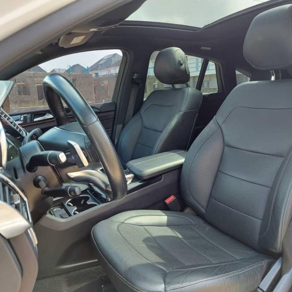 Mercedes-Benz GLE • 2019 • 13,584 km 2