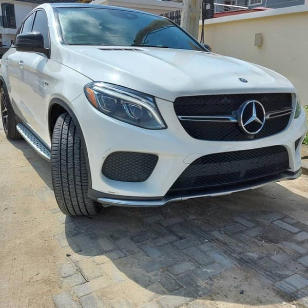 Mercedes-Benz GLE • 2019 • 13,584 km 4