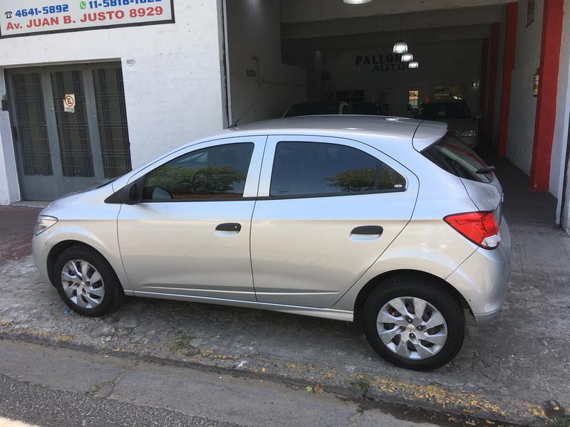 Chevrolet Onix • 2016 • 97,000 km 1