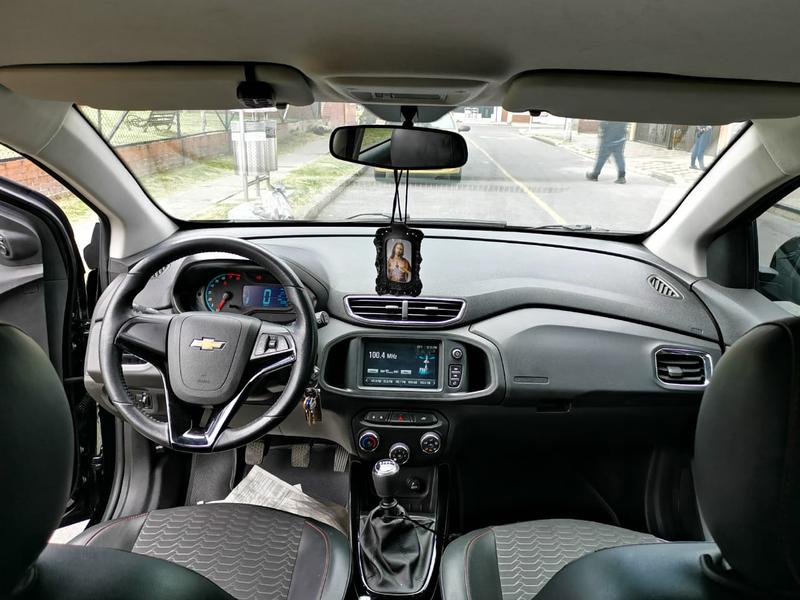 Chevrolet Onix • 2017 • 22,000 km 2