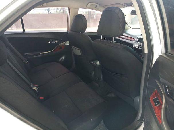 Toyota Corolla • 2008 • 76,290 km 3