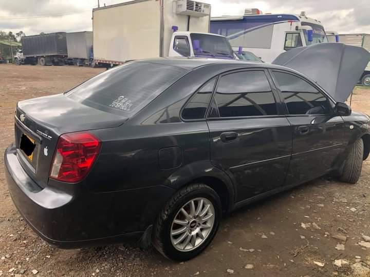 Chevrolet Optra • 2004 • 137,000 km 3