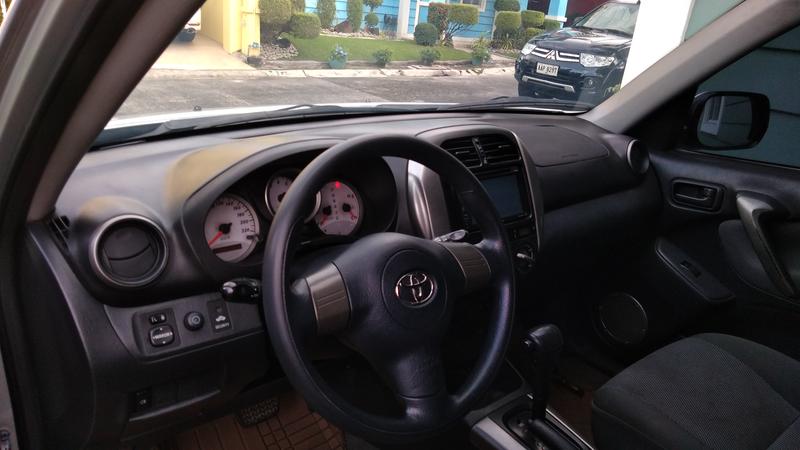 Toyota RAV4 • 2005 • 200,000 km 6