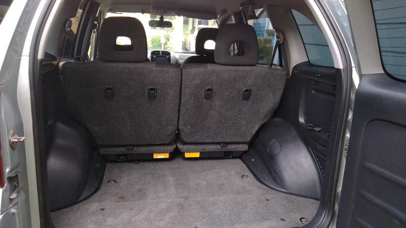 Toyota RAV4 • 2005 • 200,000 km 7