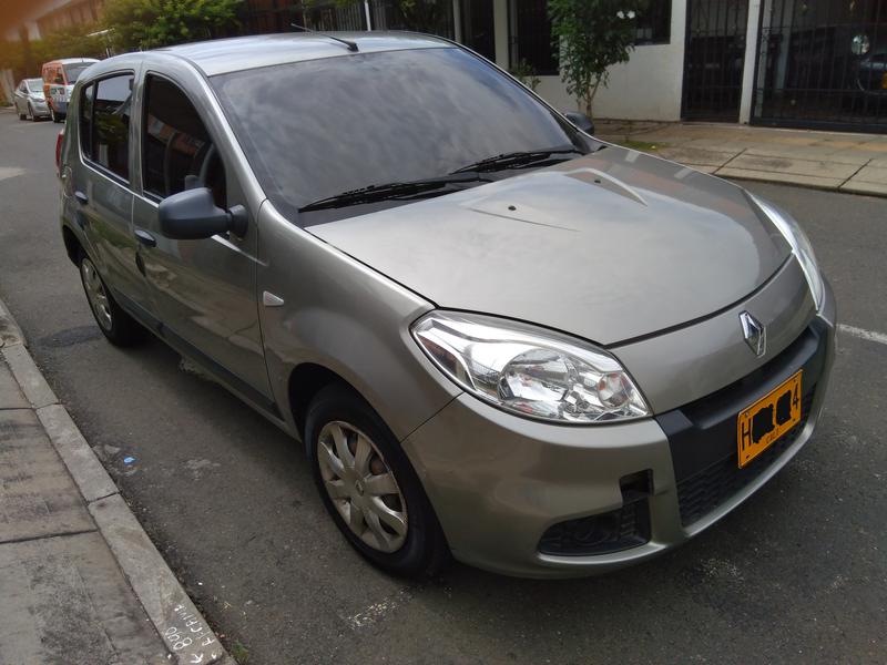Renault Sandero • 2013 • 101,000 km 6
