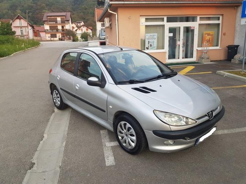 Peugeot 206 • 2002 • 88,000 km 1