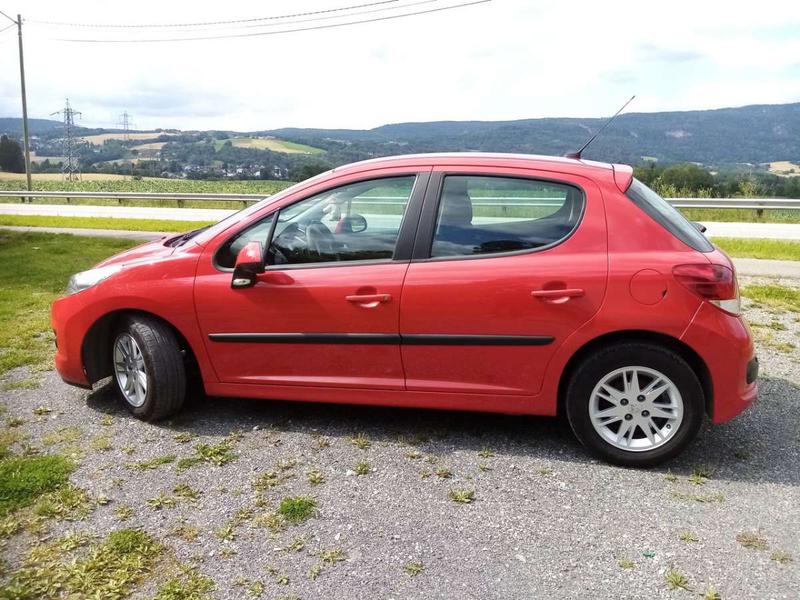 Peugeot 207 • 2010 • 133,662 km 4