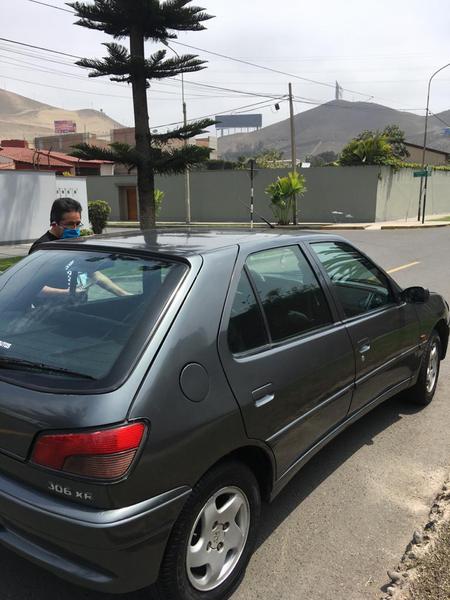 Peugeot 306 • 1995 • 260,000 km 2