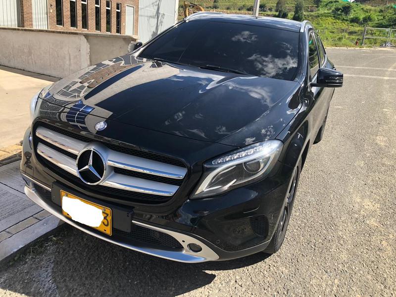 Mercedes-Benz GLA • 2015 • 66,000 km 2