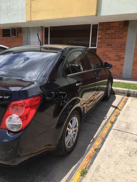 Chevrolet 1500 • 2015 • 52,645 km 7