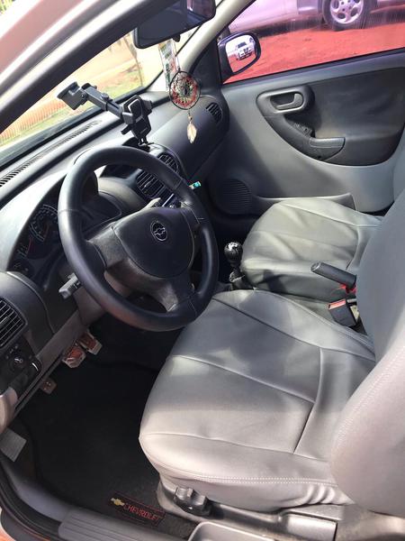 Chevrolet Corsa • 2004 • 100,724 km 10