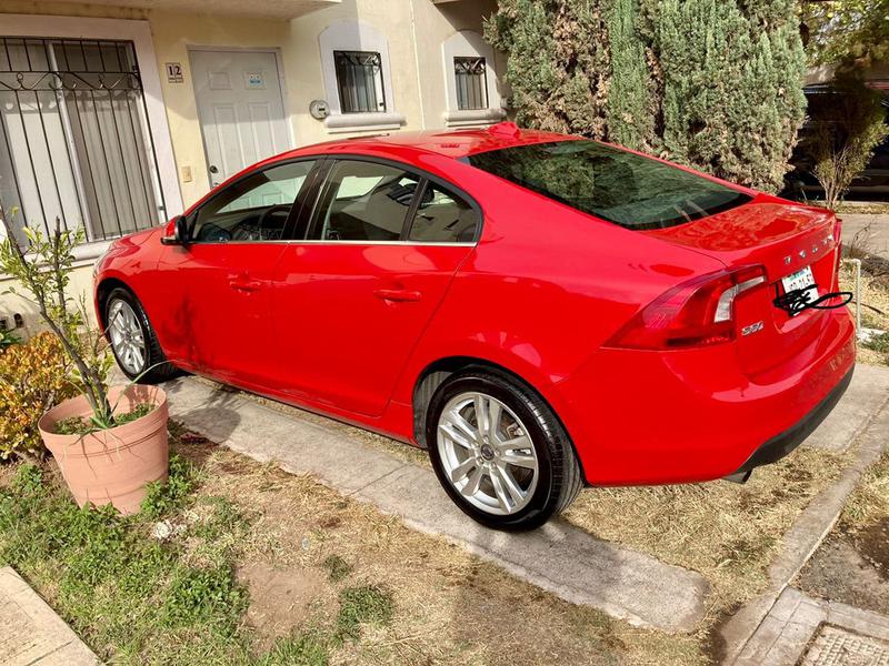 Volvo S60 • 2011 • 91,000 km 9