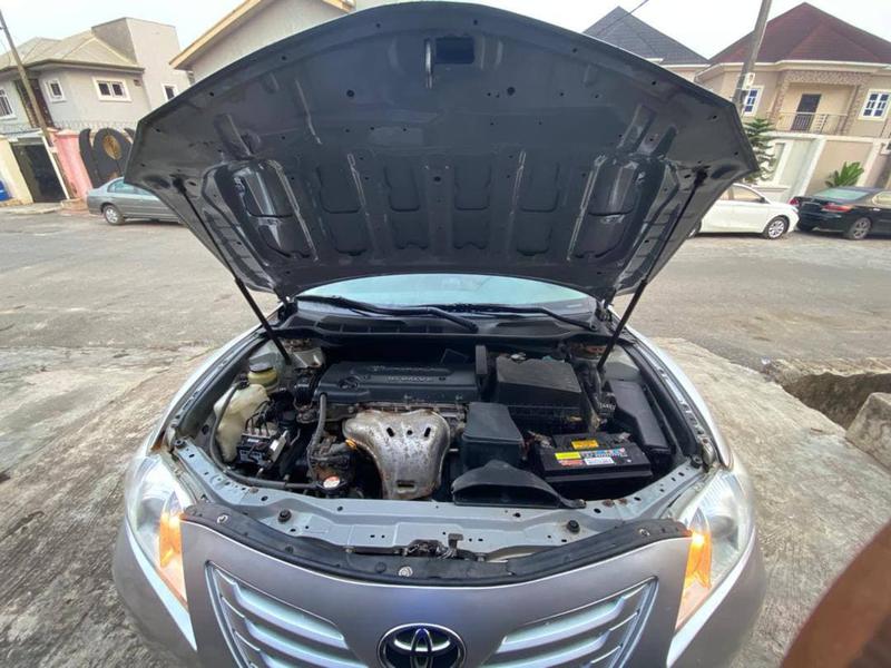 Toyota Camry • 2008 • 100,000 km 4