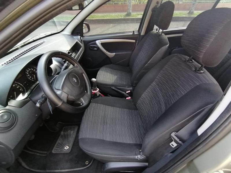 Renault Sandero • 2012 • 95,000 km 10