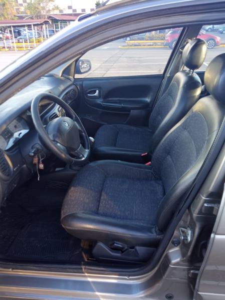 Renault Mégane • 2008 • 186,000 km 4