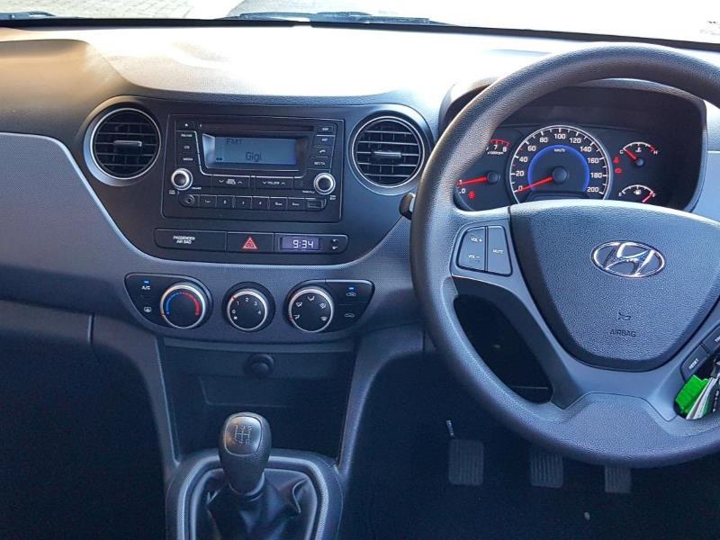 Hyundai i10 • 2017 • 75,402 km 1