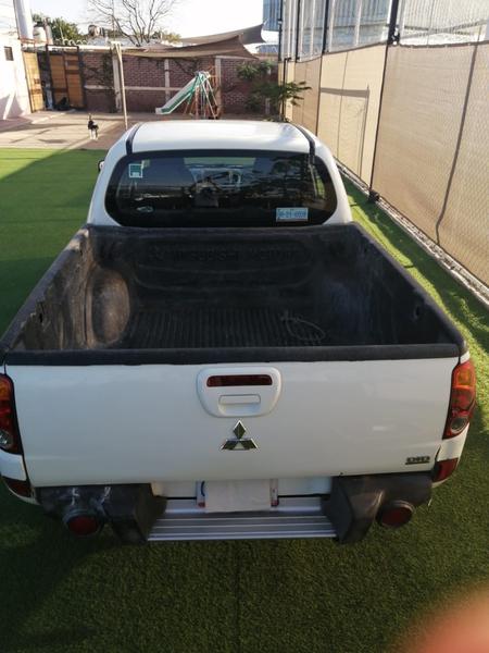 Mitsubishi L200 Pick up • 2013 • 123,502 km 4