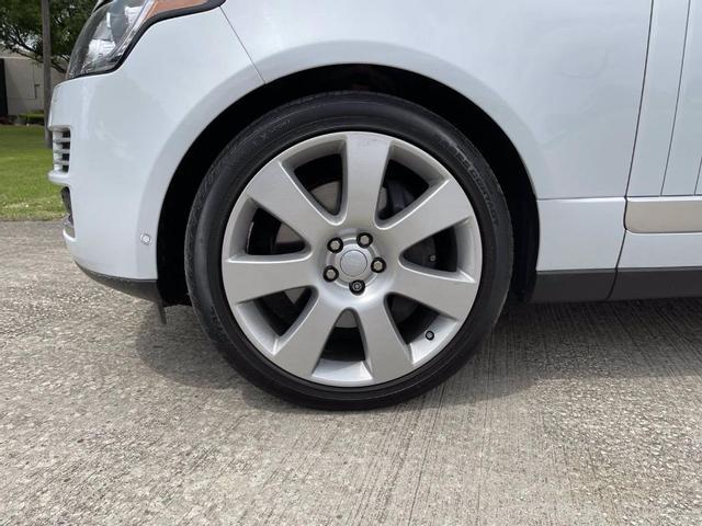 Land Rover Range Rover • 2017 • 4,262 km 2