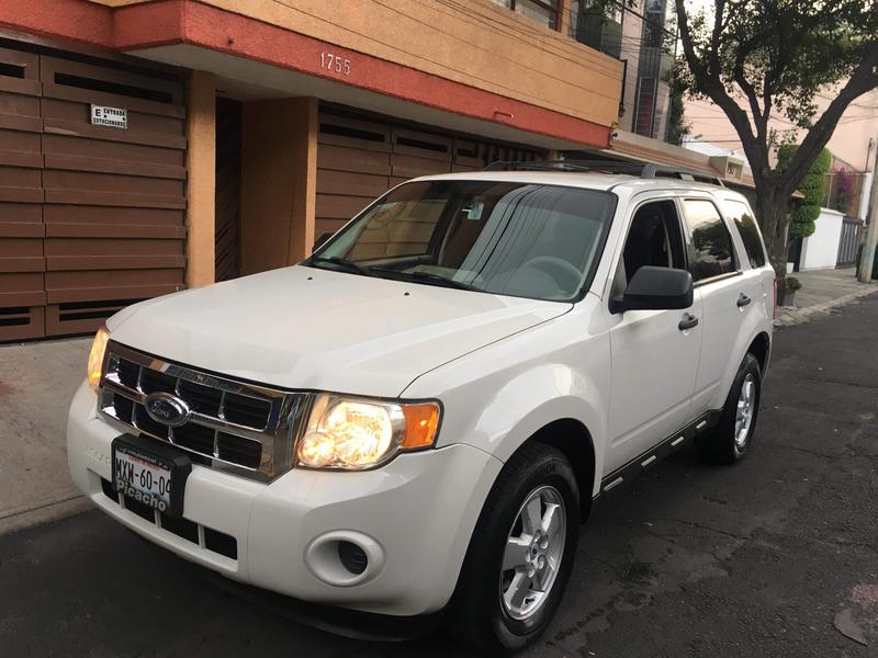 Ford Escape • 2010 • 140 km 6