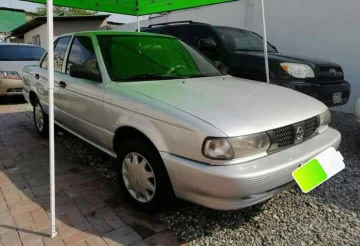 Nissan Sentra • 2008 • 196,000 km 3