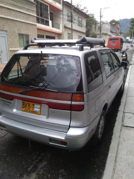 Hyundai  • 2000 • 12,000 km 12