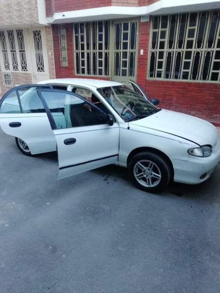 Hyundai Accent • 2002 • 180,000 km 3