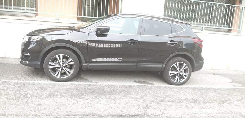 Nissan Qashqai • 2020 • 18,000 km 5