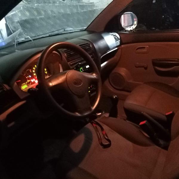 Kia Picanto • 2004 • 80,000 km 2
