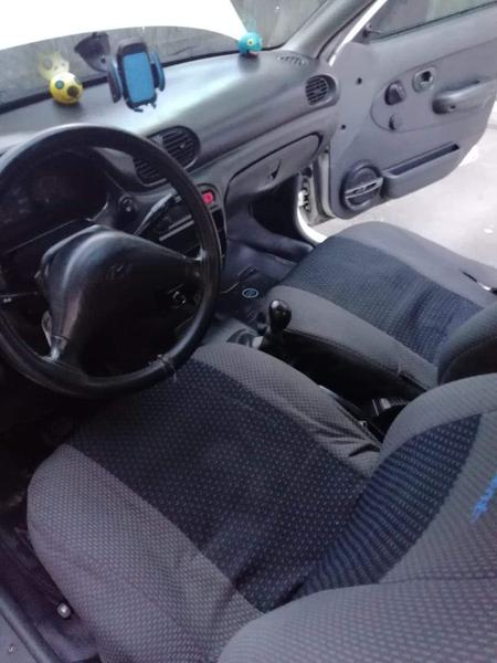 Hyundai Accent • 2002 • 180,000 km 7