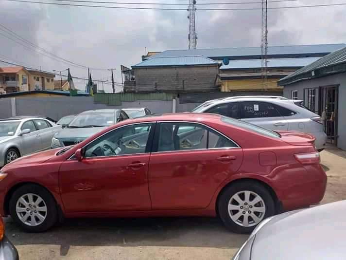 Toyota Camry • 2008 • 1,300 km 5