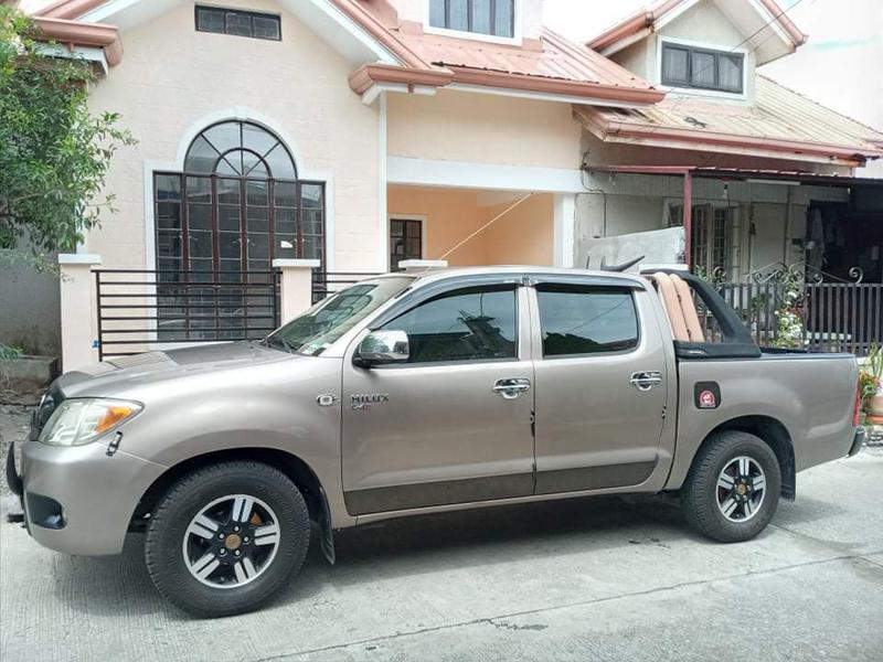 Toyota Hilux • 2006 • 190,000 km 2
