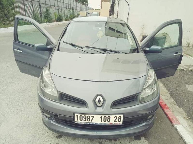 Renault Clio • 2008 • 300,000 km 1