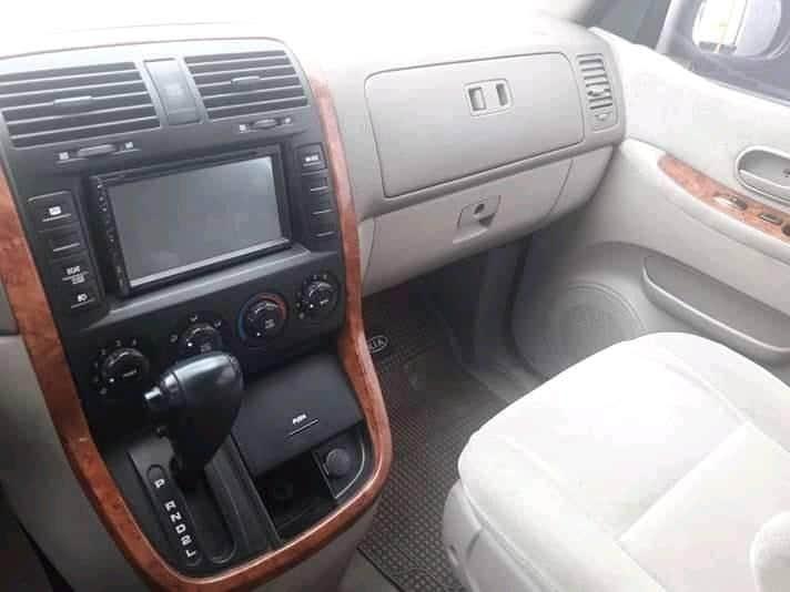 Kia Carnival • 2004 • 180,000 km 1