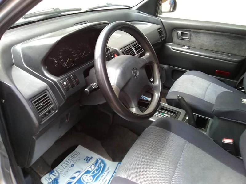 Hyundai  • 2000 • 12,000 km 7