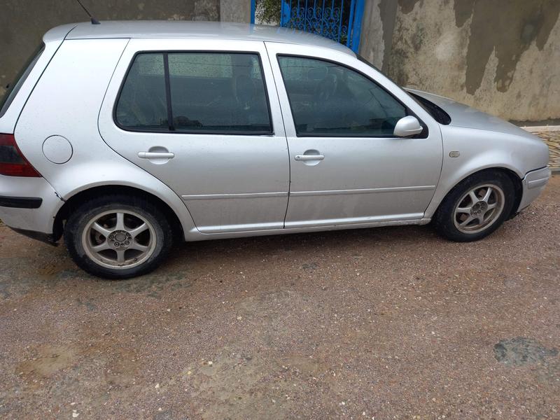 Volkswagen Golf • 2000 • 320 km 2