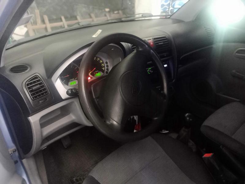 Kia Picanto • 2004 • 80,000 km 11