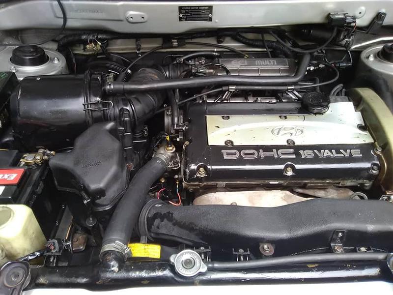 Hyundai  • 2000 • 12,000 km 4