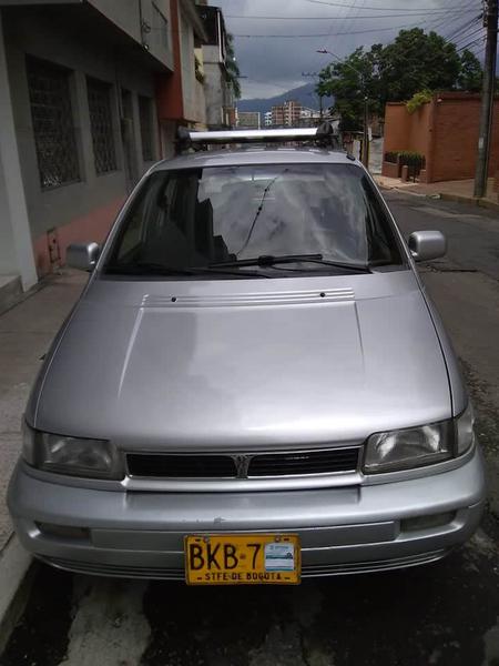 Hyundai  • 2000 • 12,000 km 5