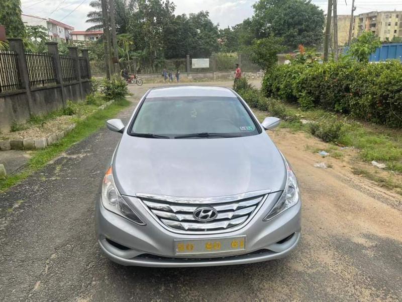 Hyundai Sonata • 2013 • 78,000 km 4