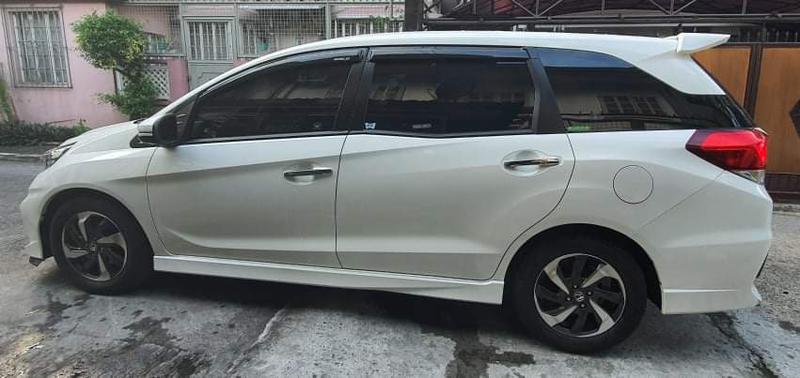 Honda Accord • 2017 • 9,000 km 4