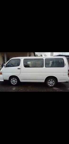 Toyota Hiace • 2003 • 3,600 km 3