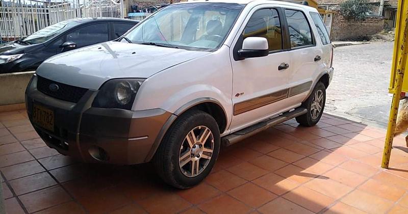 Ford EcoSport • 2006 • 125,000 km 2