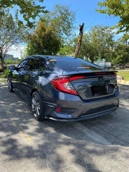 Honda Civic • 2017 • 30,000 km 7