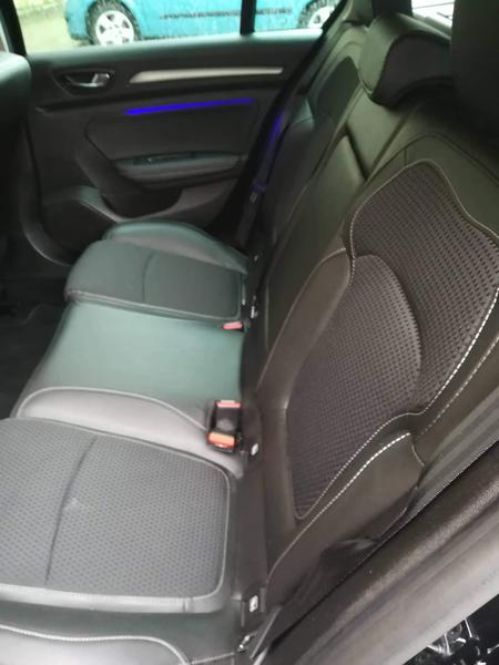 Renault Mégane • 2017 • 60,000 km 6